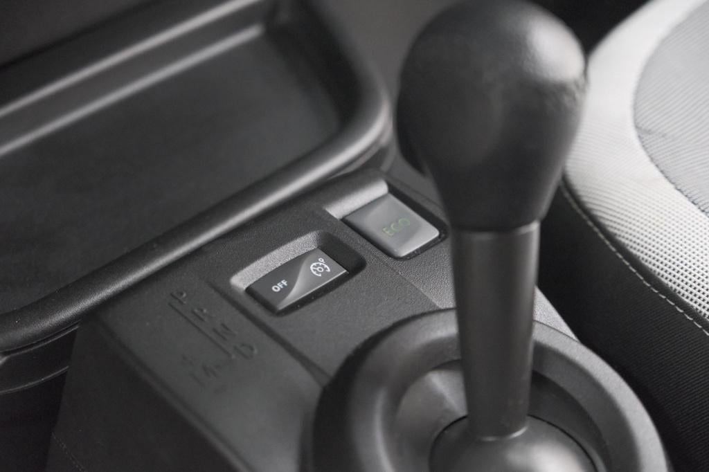 Renault Twingo 1.0 sce limited | automaat | parkeersensoren | allseason ban