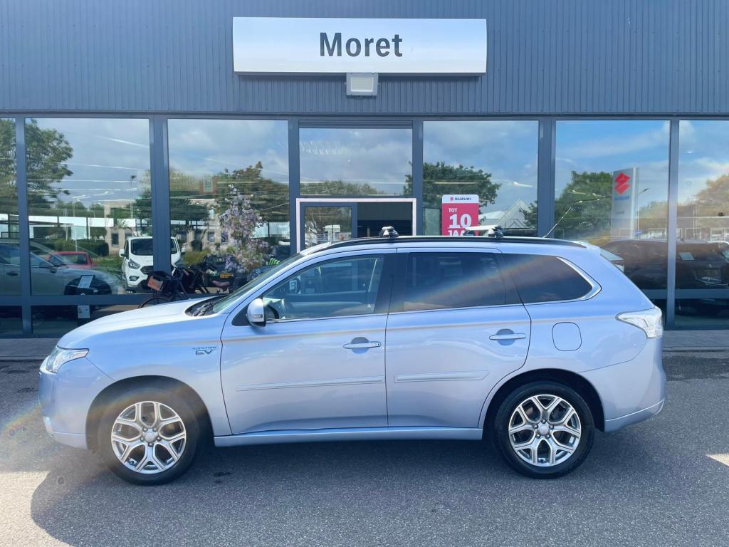 Mitsubishi Outlander 2.0 phev instyle+ mooie staat|lage km stand|