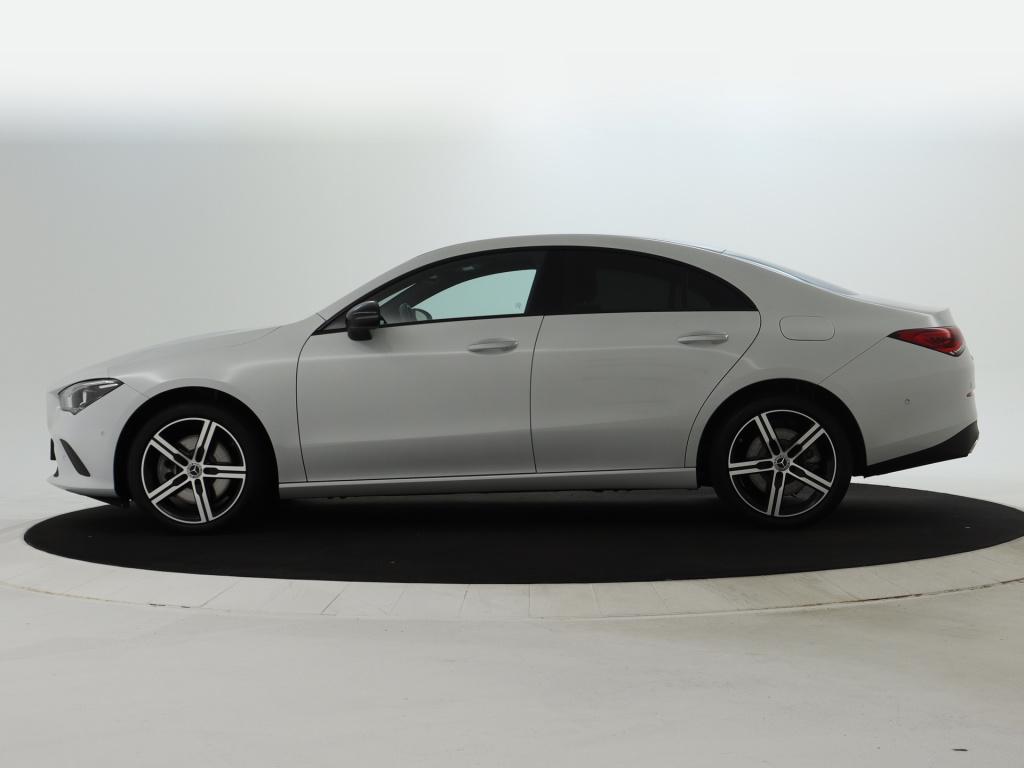 Mercedes-Benz Cla 250 e plug-in hybride elektrische achterklep | smartphone