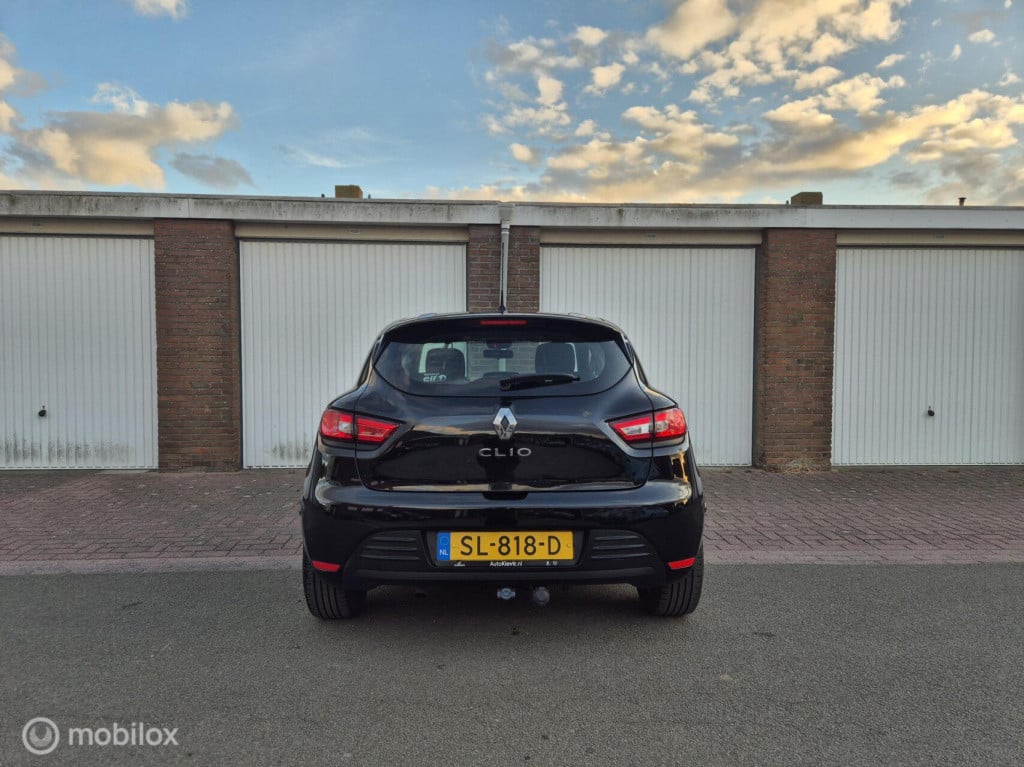 Renault Clio 0.9 tce zen / 1e eigenaar / dealeronderhouden / trekhaak / air