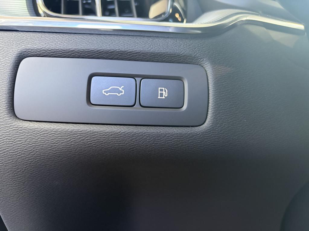 Volvo XC60 2.0 t6 plug-in hybrid awd ultra black edition | trekhaak | 22'' 