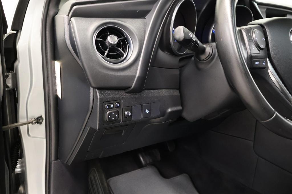 Toyota Auris touring sports 1.8 hybrid dynamic