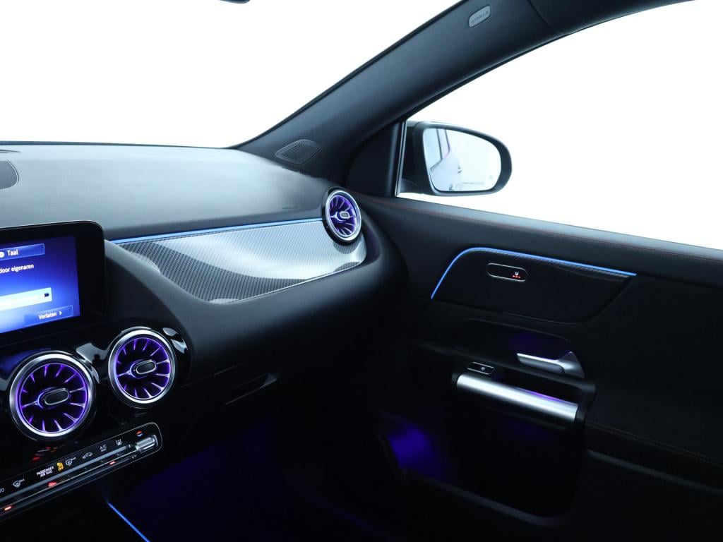 Mercedes-Benz Gla-klasse 250 e amg plug-in hybride edition amg line | night