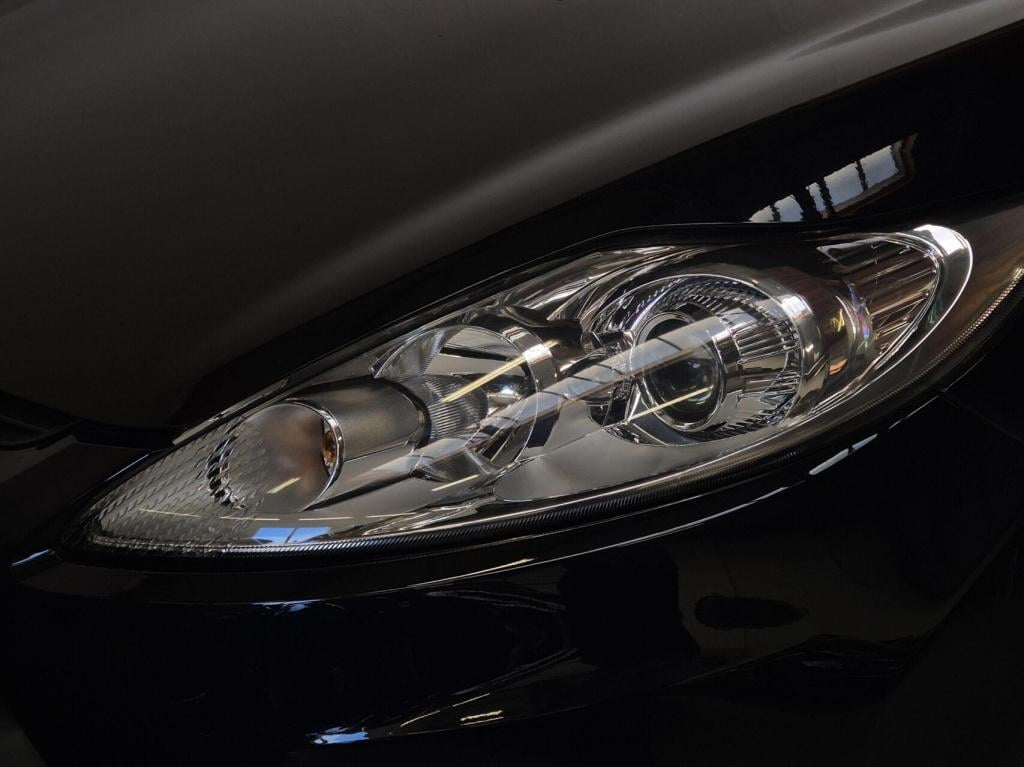 Ford Fiesta 1.4 titanium / automaat / nieuwe distriebutieriem