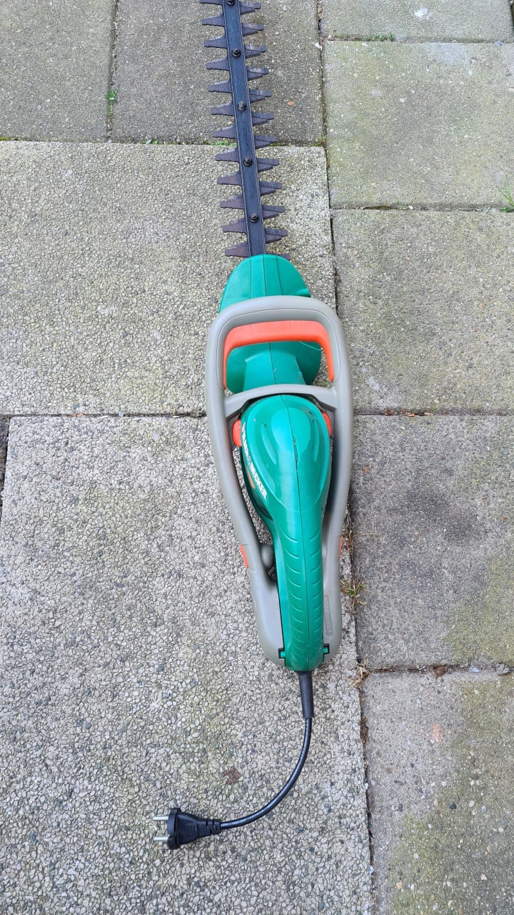 Black-Decker El.Heggenschaar 220V-520W-1450/min