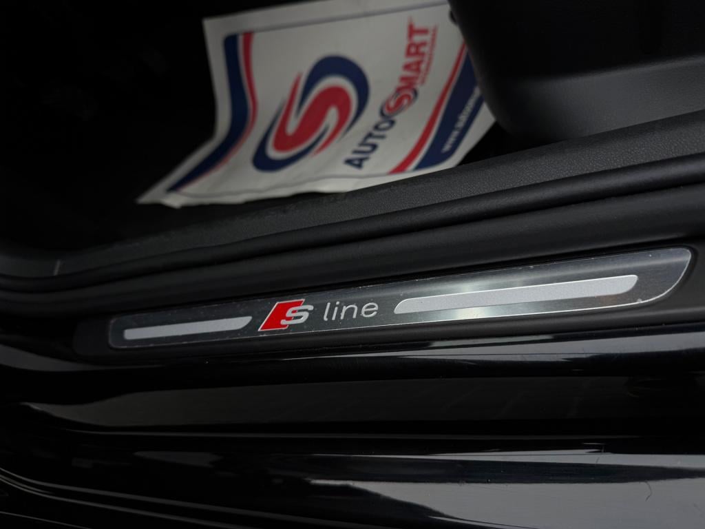 Audi A1 Sportback 1.0 tfsi design * cruise control * 17 inch * trekhaak * n