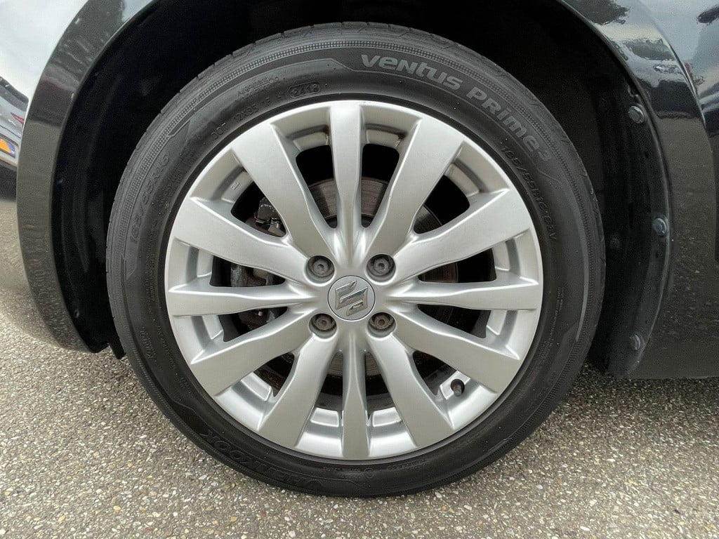 Suzuki Swift 1.2 exclusive easss