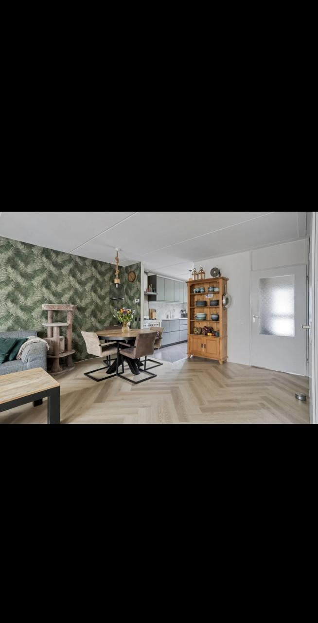 Instapklare woning, in de groene omgeving "Rivierenpark "