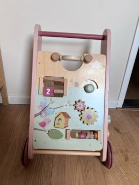 Roze little dutch loopwagen