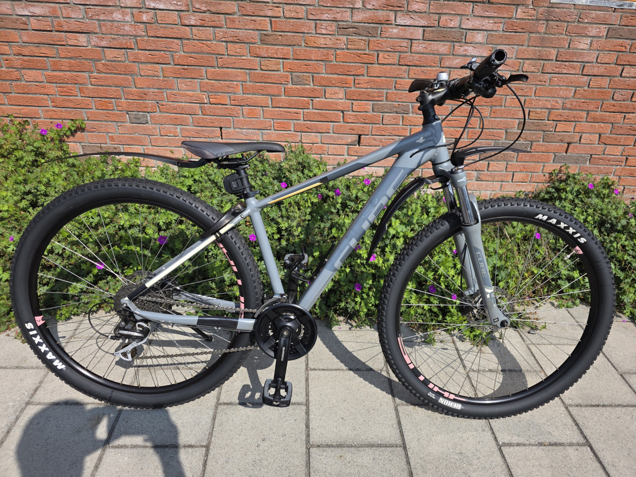 CUBE | AIM RACE | 29 INCH | FRAME 42 CM | NETTE STAAT!