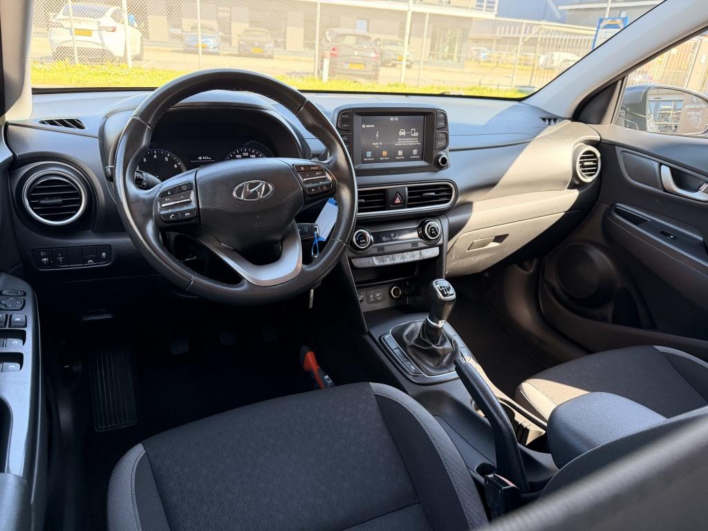 Hyundai Kona 1.0t comfort plus | apple carplay | trekhaak 1200kg! | camera 