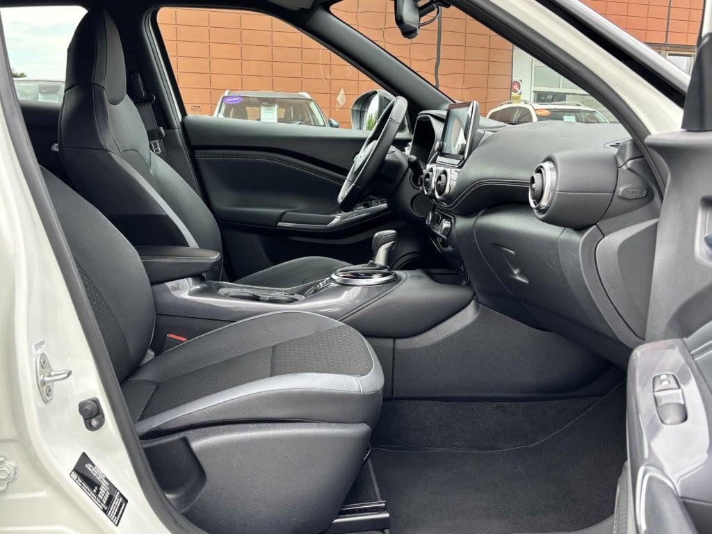 Nissan Juke 1.6 hybrid n-connecta | navigatie | camera | keyless entry | le