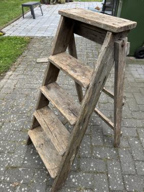 Oude houten trap