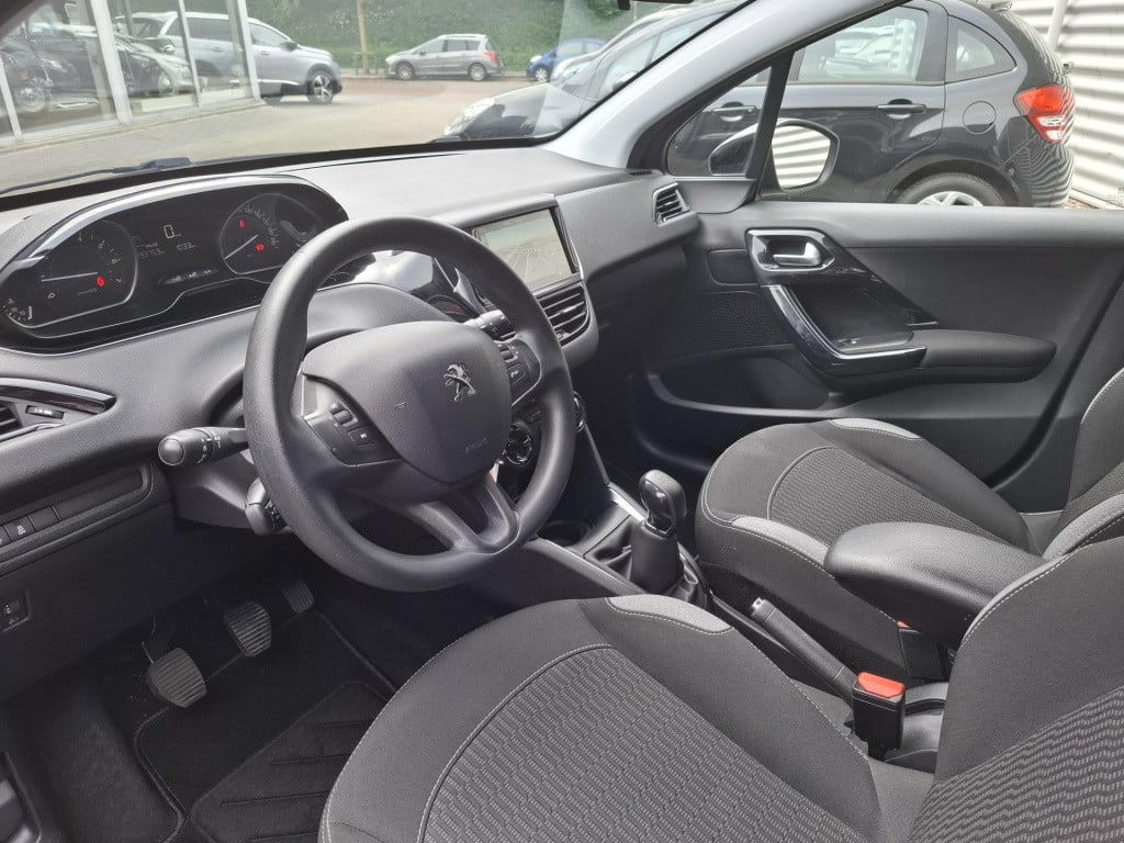 Peugeot 208 1.2 82 blue lion 5-drs airco/nav/park