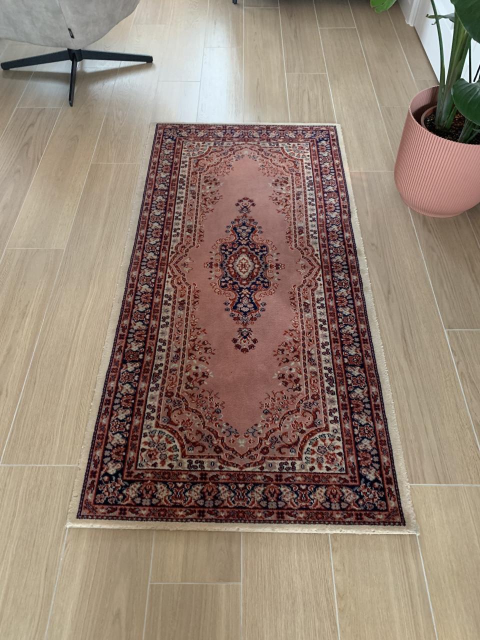 💕Super Leuk Roze Vintage Vloerkleedje💕162 bij 80 cm💖