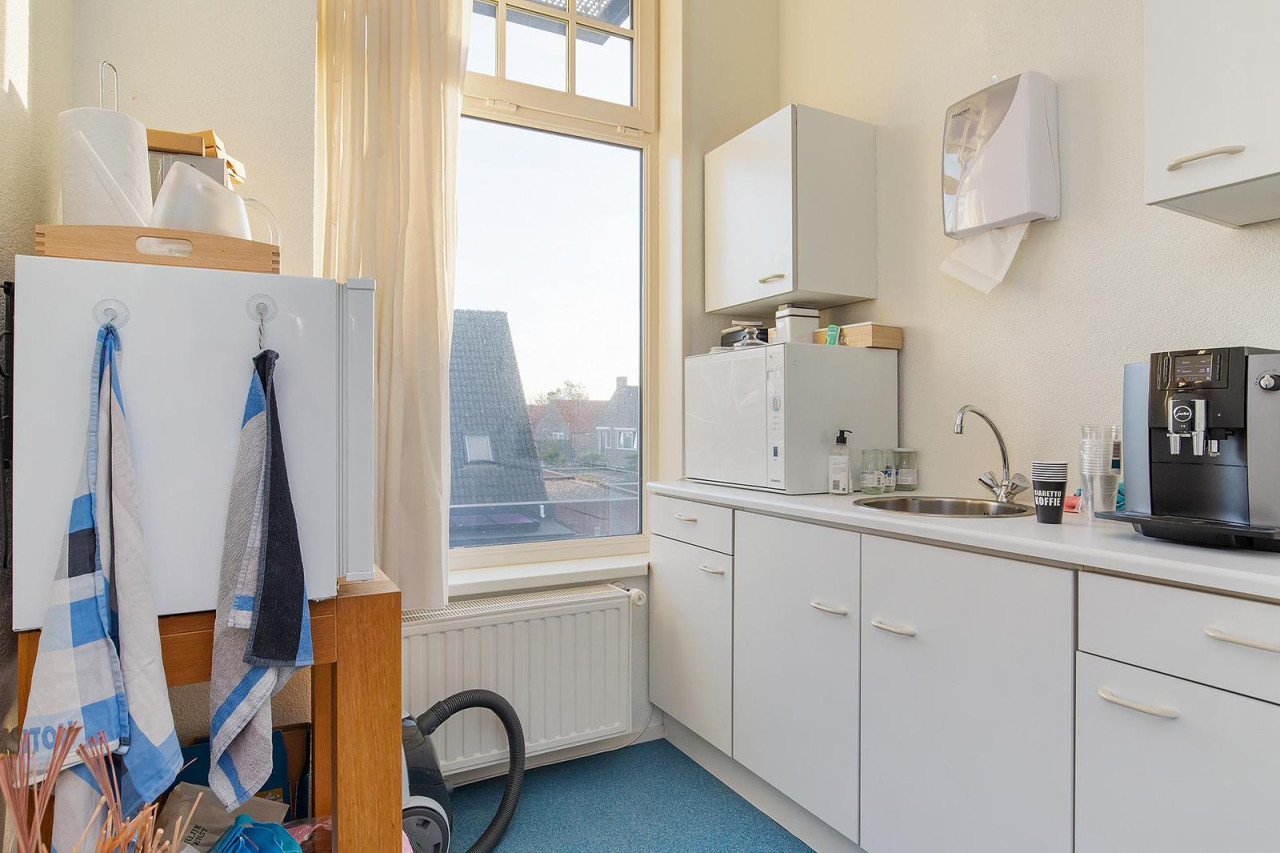Te huur 4 kantoorruimtes Yerseke