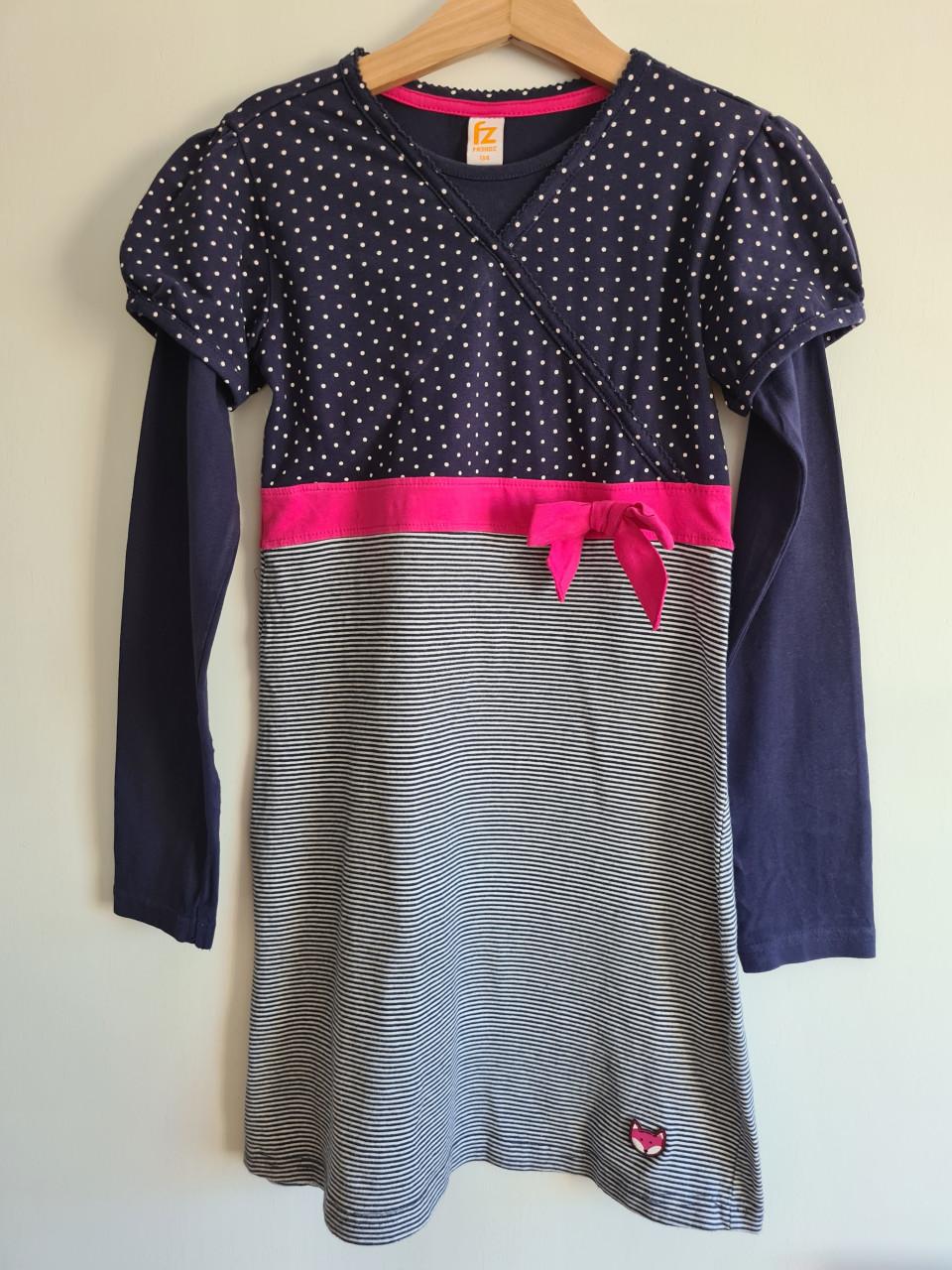 Frendz blauw / fuchsia roze jurkje  Maat 134