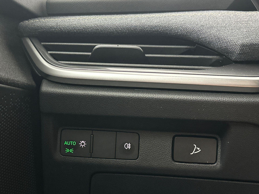 Skoda Elroq business edition tour elektromotor 210 kw / 286 pk