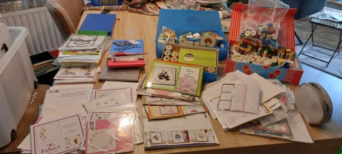 Te koop borduurkaarten en accessoires
