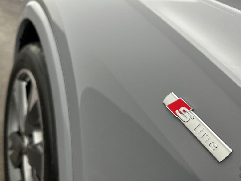 Audi Q4 E-tron sportback s edition e-tron 45 210kw/286pk 82kwh sportback el