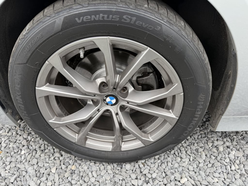 BMW 3-serie 320i automaat high executive sedan
