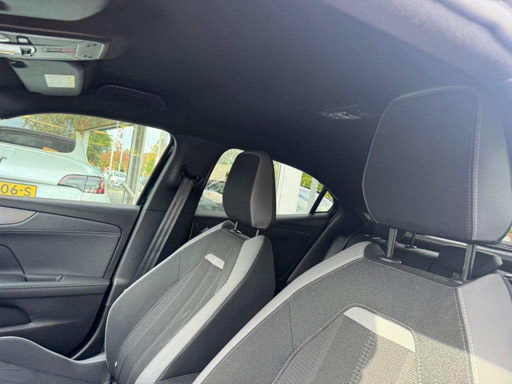 Opel Mokka 1.2 turbo gs black pack (model 2025)