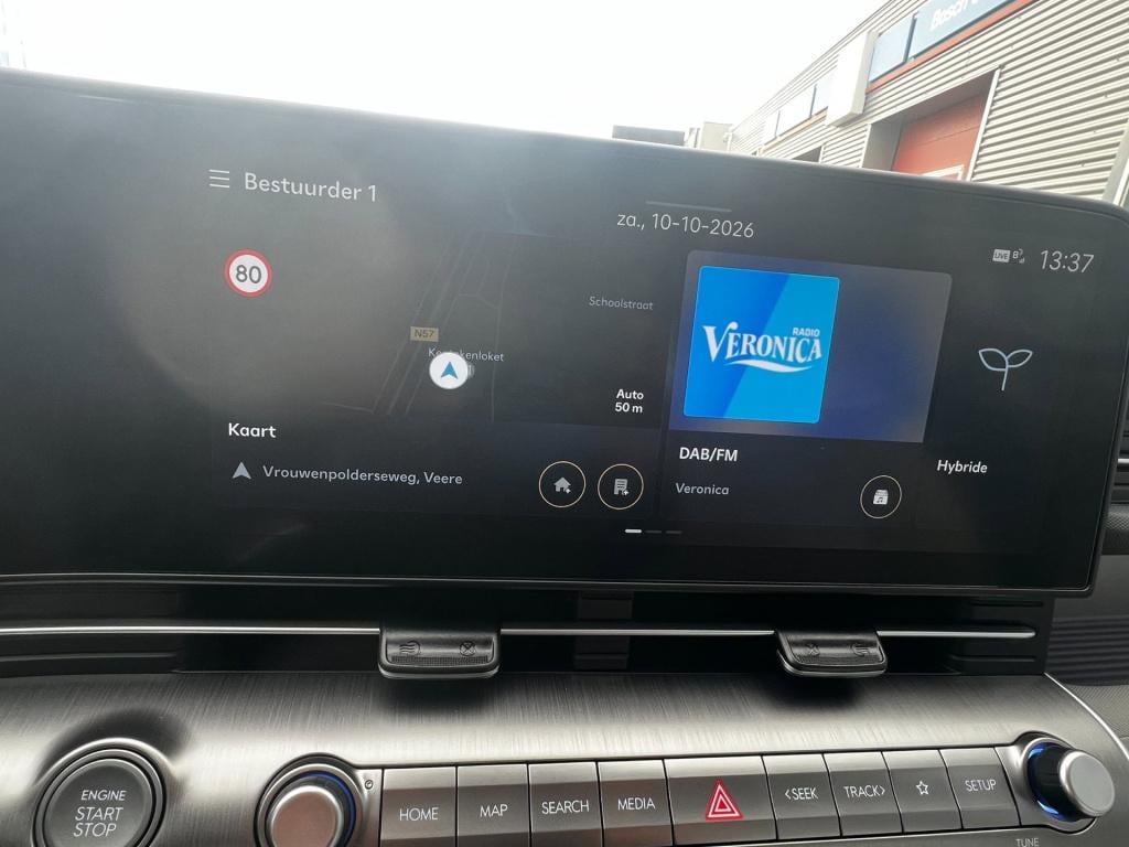 Hyundai Kona 1.6 gdi hev comfort smart, camera, carplay enz.. nieuwstaat!!