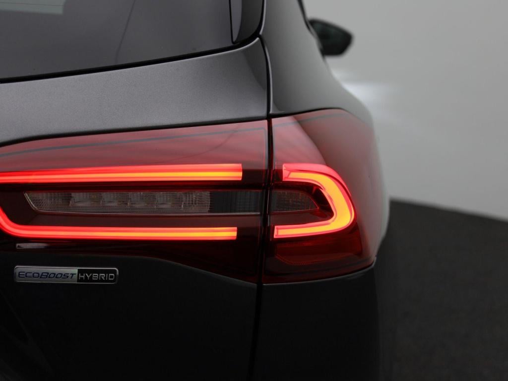 Ford Focus wagon 1.0 ecoboost hybrid st line x
