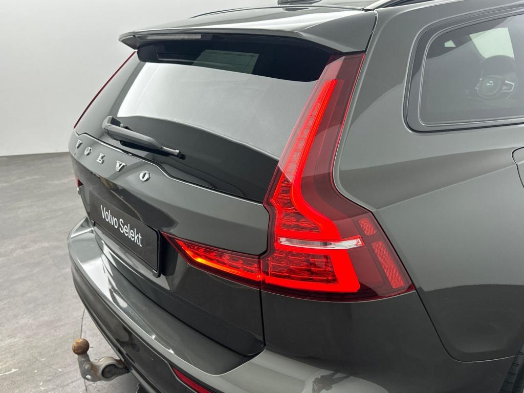 Volvo V60 t6 340pk recharge r-design| pano| b&w sound| adap.cruise| 360cam