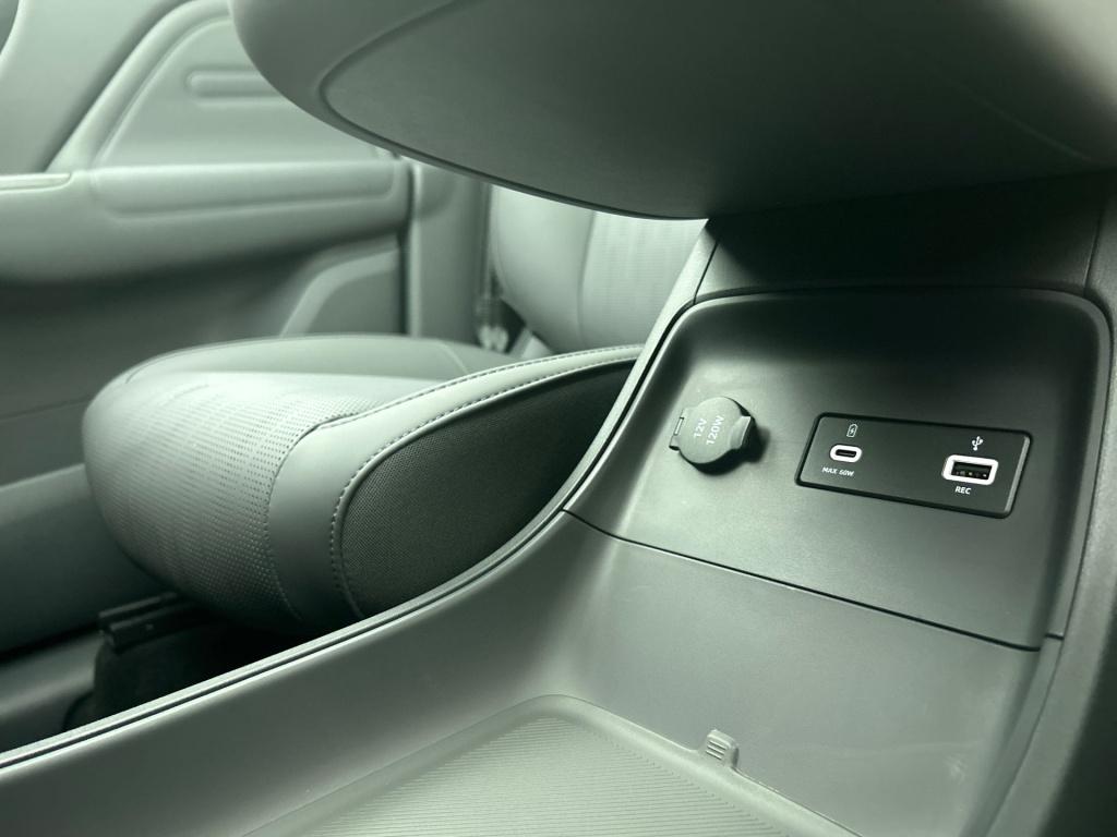 Leapmotor B10 design promax 67.1 kwh | demo auto | ** beschikbaar per 01-05