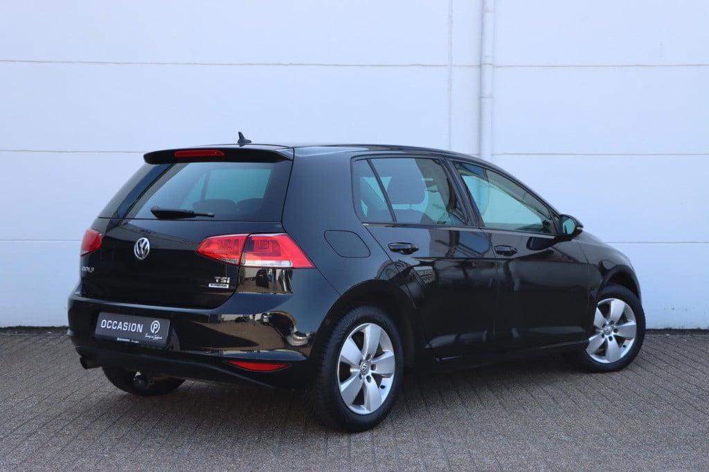 Volkswagen Golf 1.2 tsi business edition r connected