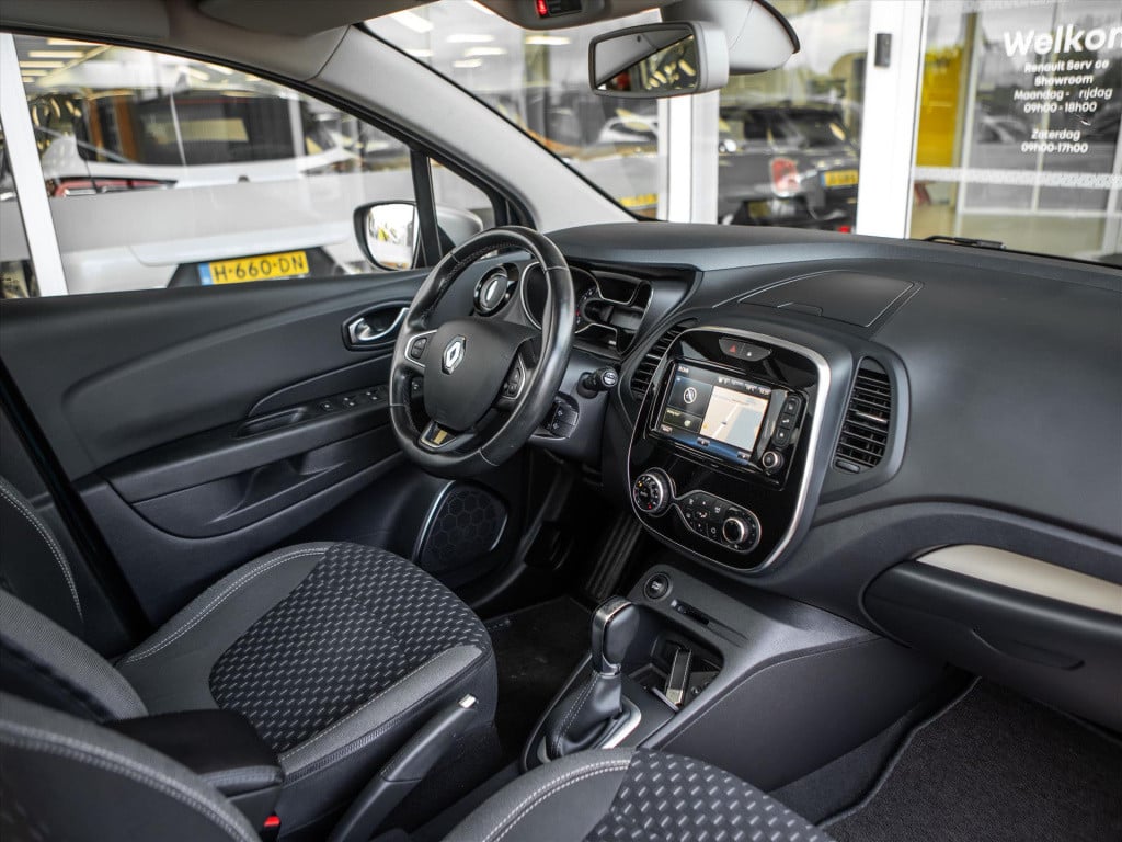 Renault Captur tce 150 intens | automaat | parkeer sensor | panodak | navi 
