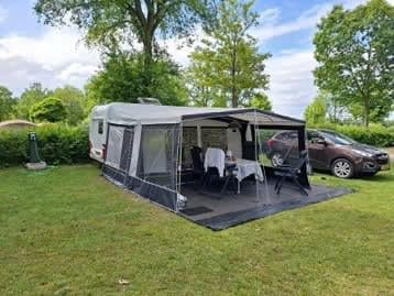 Hobby Excellent Easy Caravan met Voortent, luifel en Mover