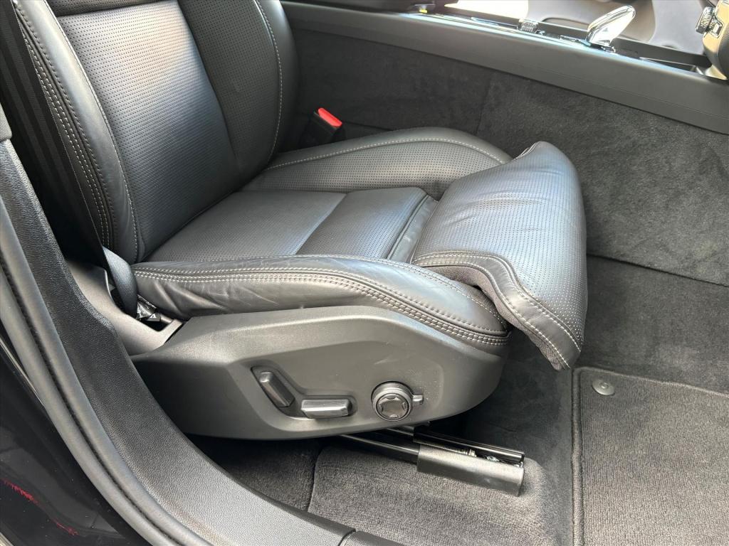 Volvo XC60 2.0 t6 plug-in hybrid 398pk aut awd black edition| facelift| pan