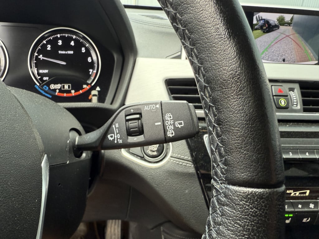 BMW X1 s-drive18i 140pk high executive