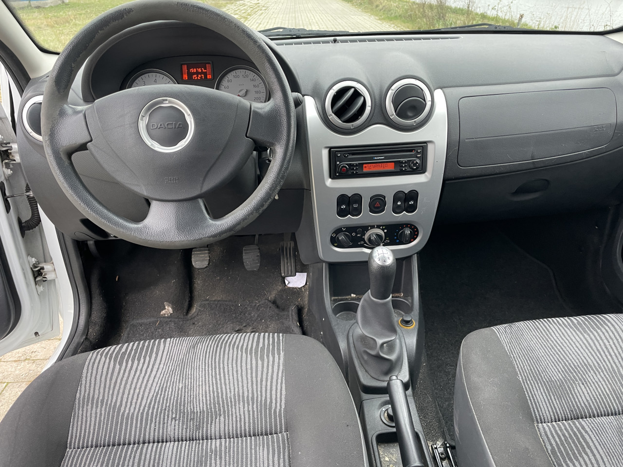 Dacia sandero 1.2 laureate 5 deurs airco
