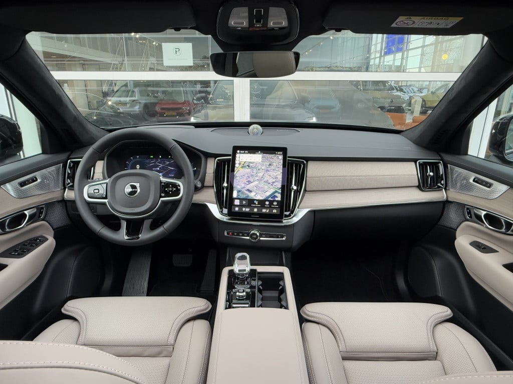 Volvo XC90 t8 awd ultra dark luchtvering | facelift | nieuwpr. € 107.559 |