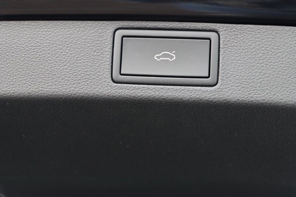 Skoda Scala 1.0 tsi business edition - travel assist