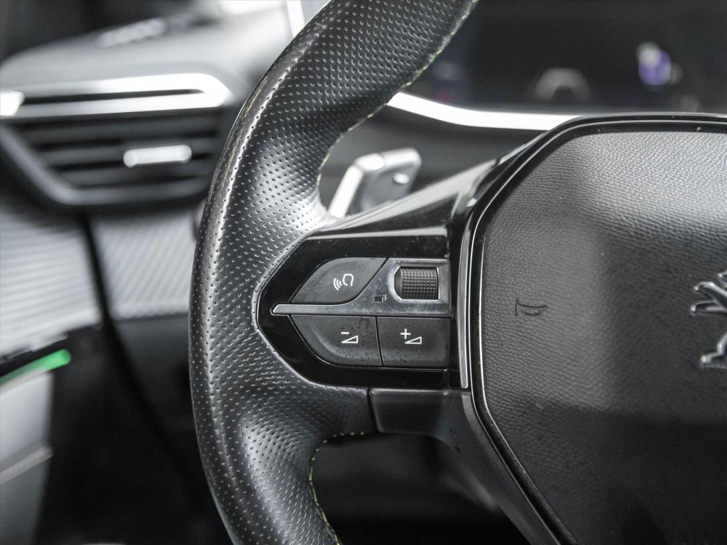 Peugeot 208 1.2 puretech 130pk gt automaat