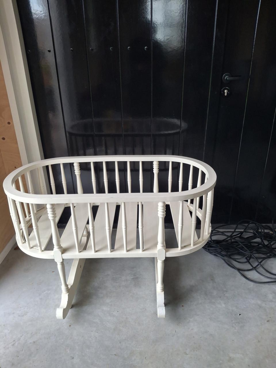 Wieg met toebehoren