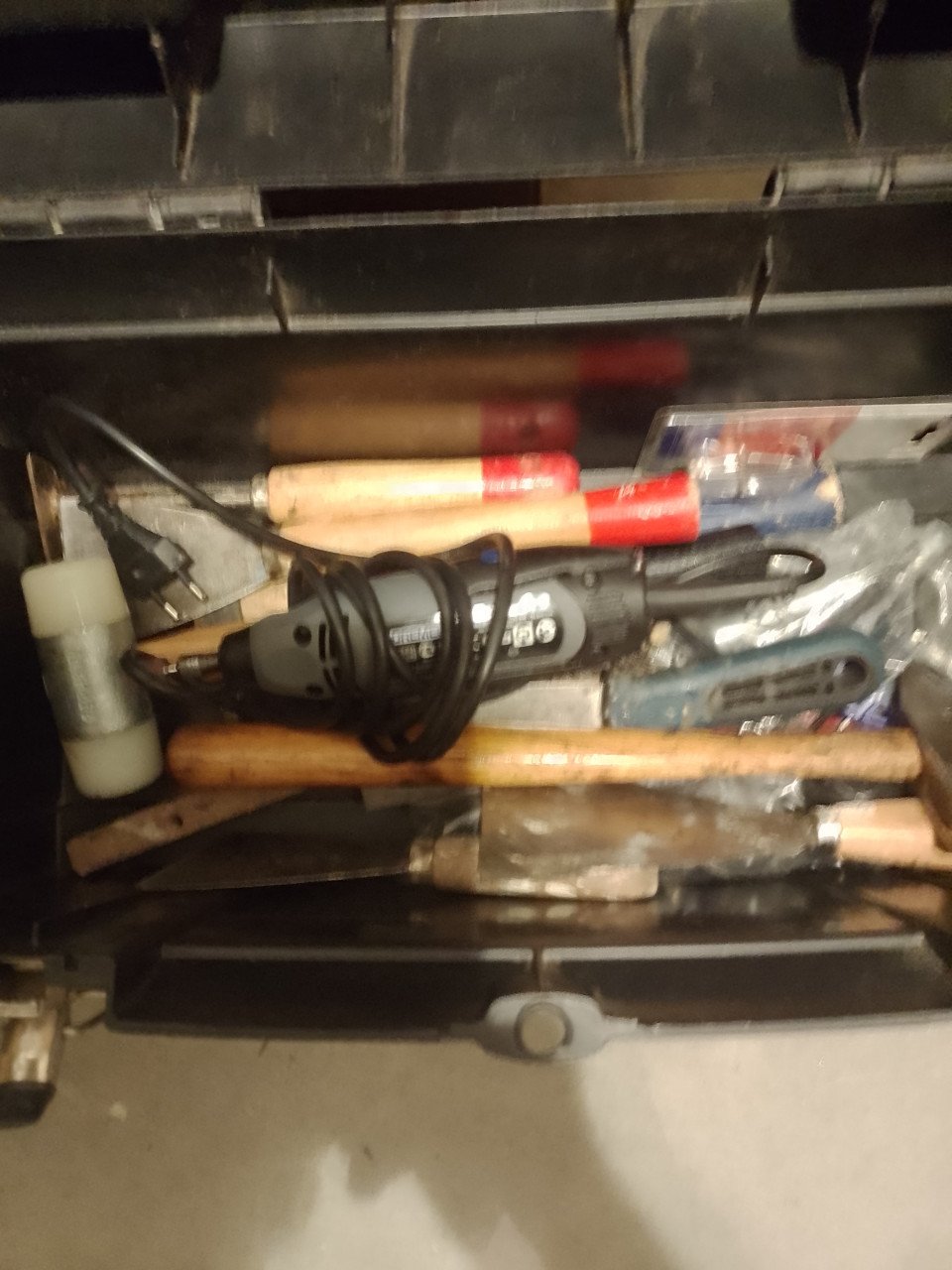 Materiaal koffer gevuld