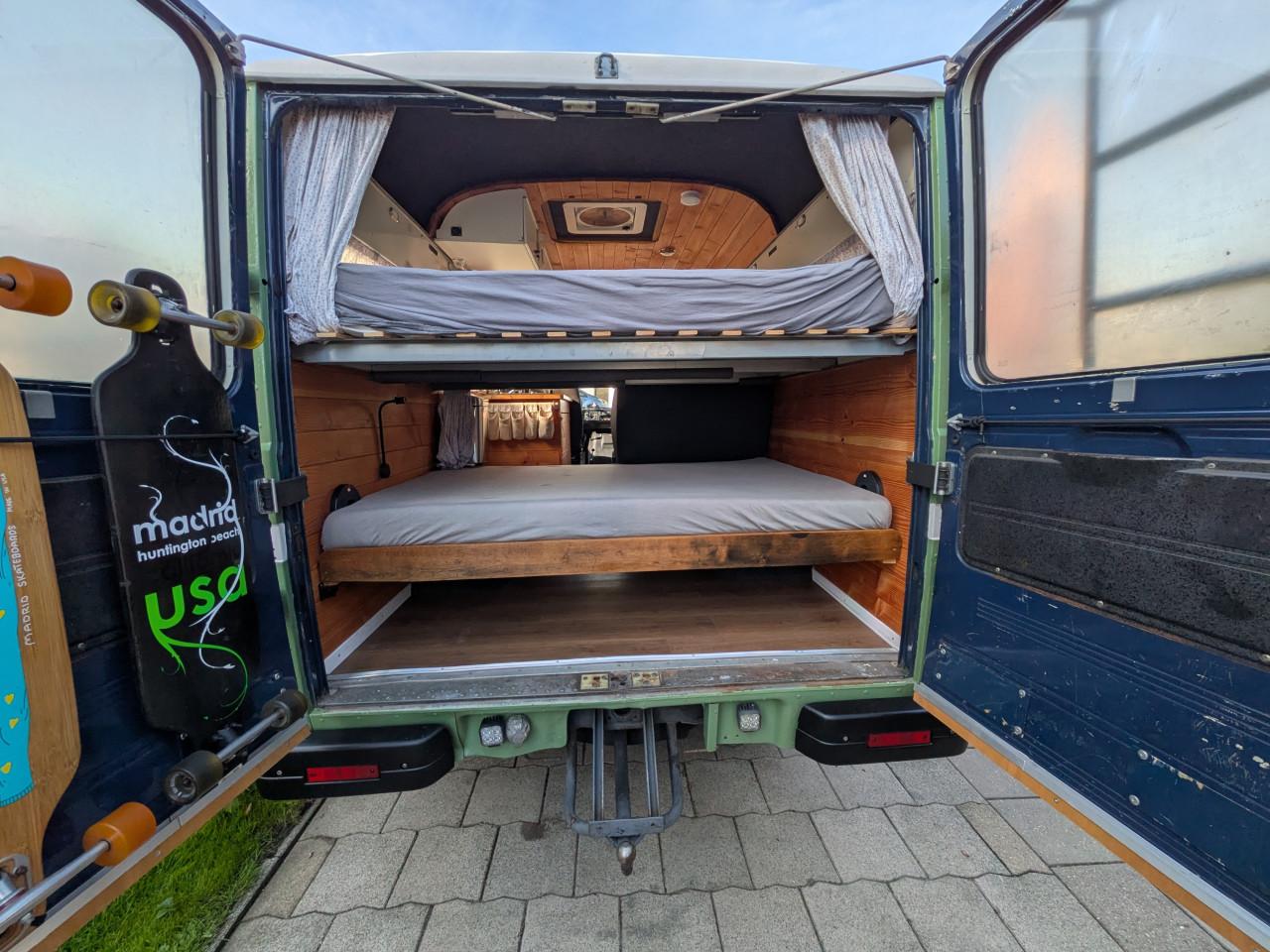 Mercedes 407d belastingvrij. Buscamper