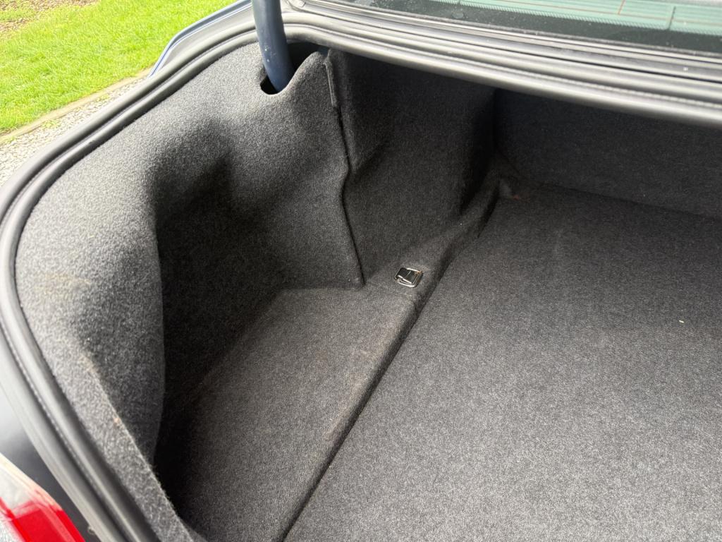 BMW 5 Serie 530i high executive sedan