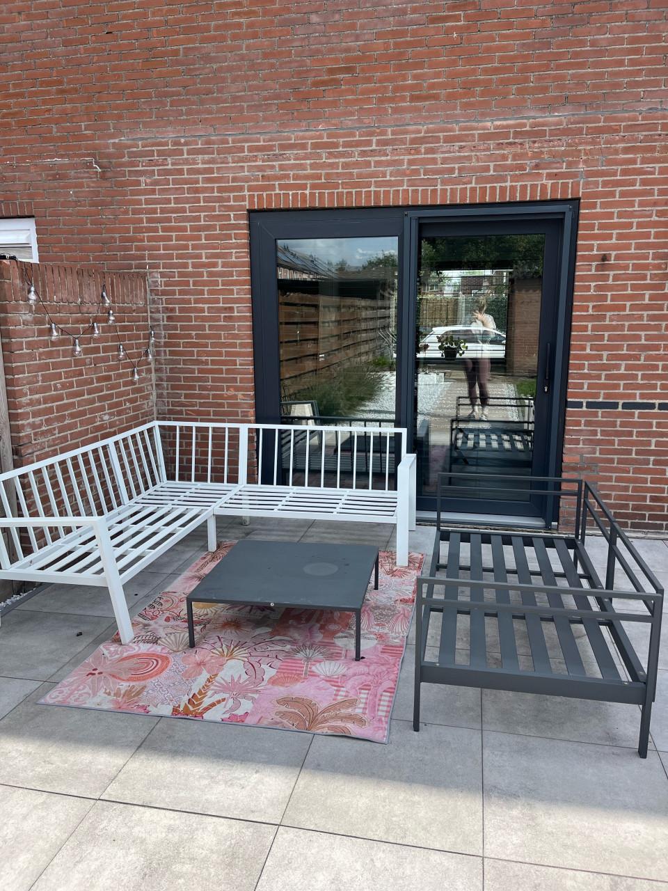 2 loungebanken