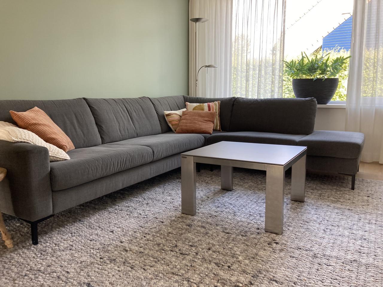 Mustering salon/hoektafel 70 x 70