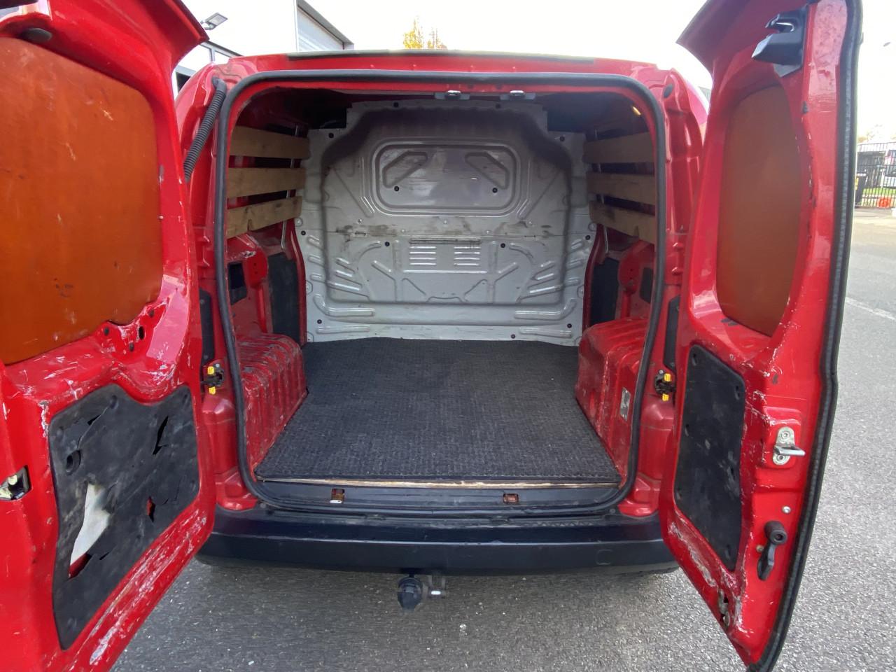 Peugeot Bipper 1.2 HDI 55KW 2012 - 183.000 KM - LEES TEKST!