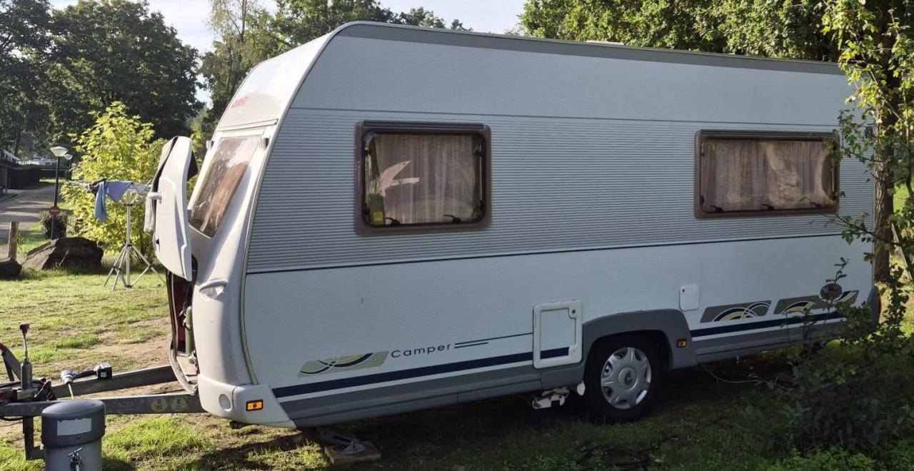 Dethleffs 440 met mover en voortent
