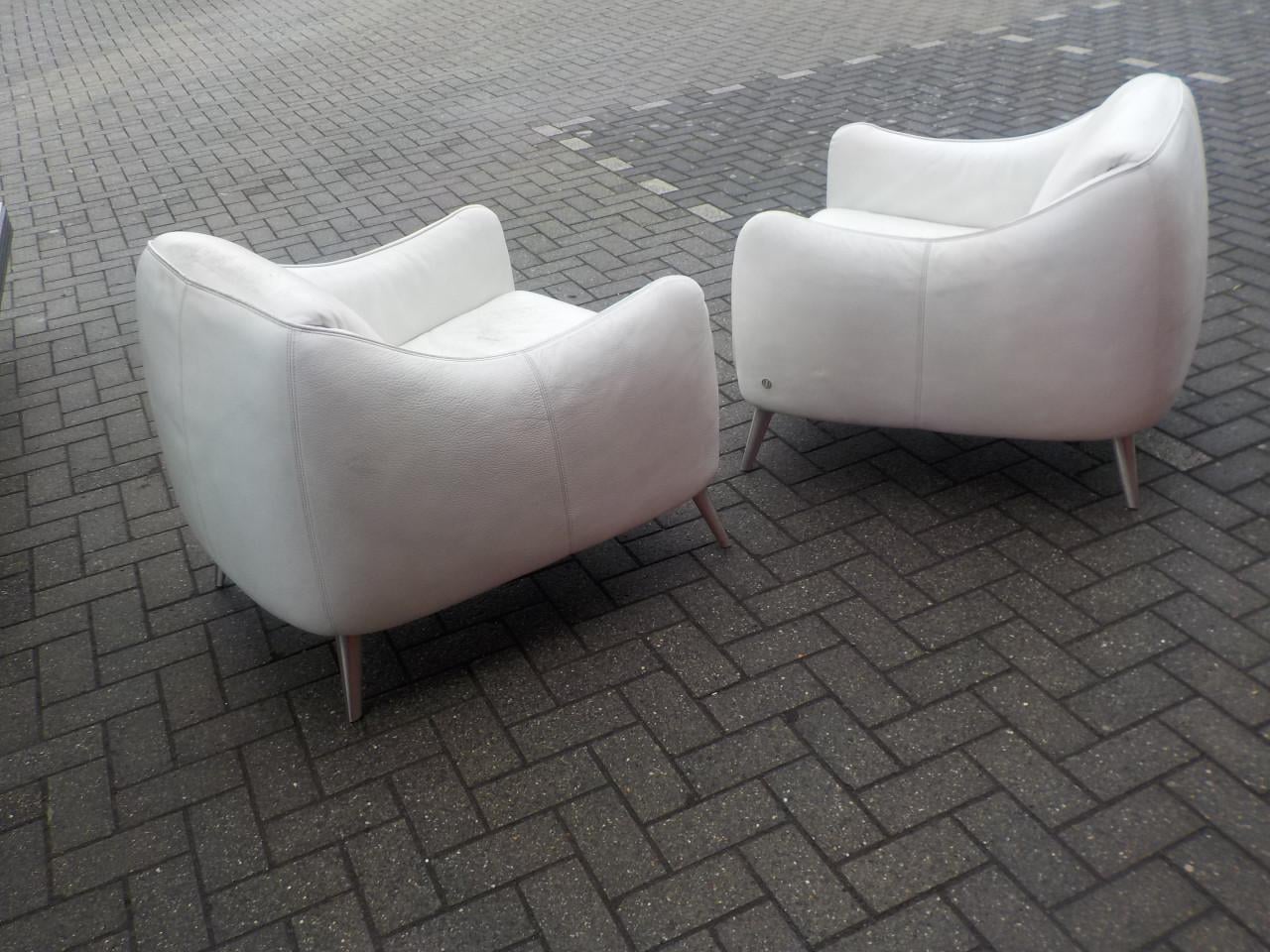 2 zeer mooie kwaliteit leren fauteuils SETPRIJS OPRUIMPRIJS 50 euro