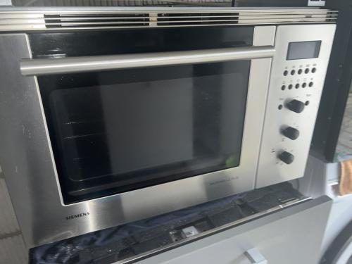 Siemens inbouw combi magnetron met oven en Grill  60 cm.
