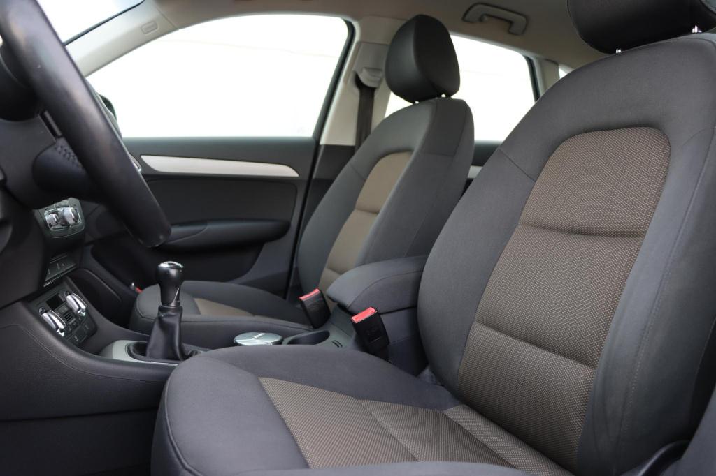 Audi Q3 1.4 tfsi pro line | navi | sensoren | cruise control